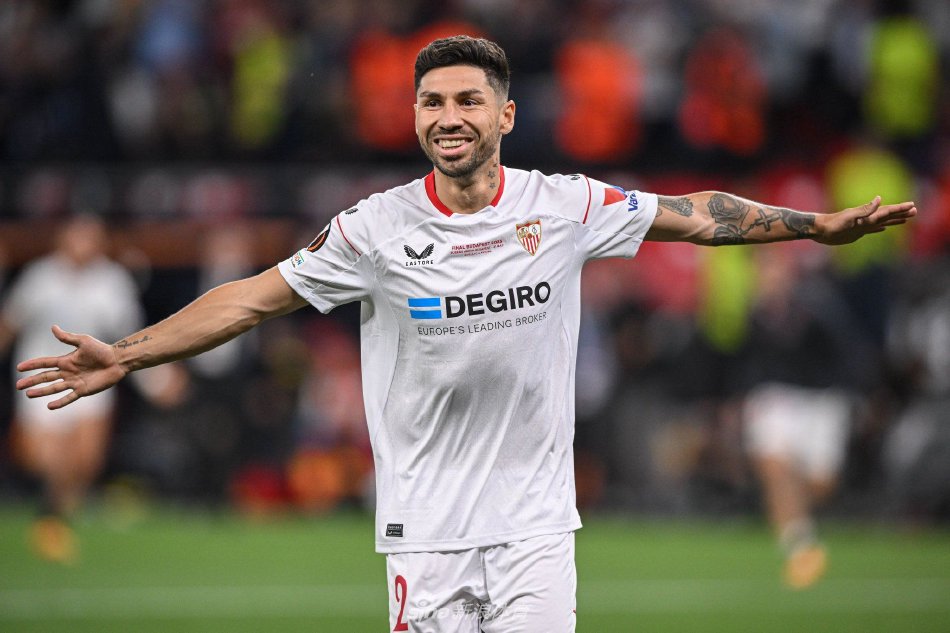 员紧紧拉住 员紧紧拉住